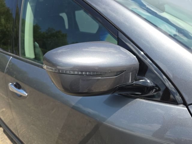 Used 2020 Nissan Pathfinder S AWD/4WD image 12