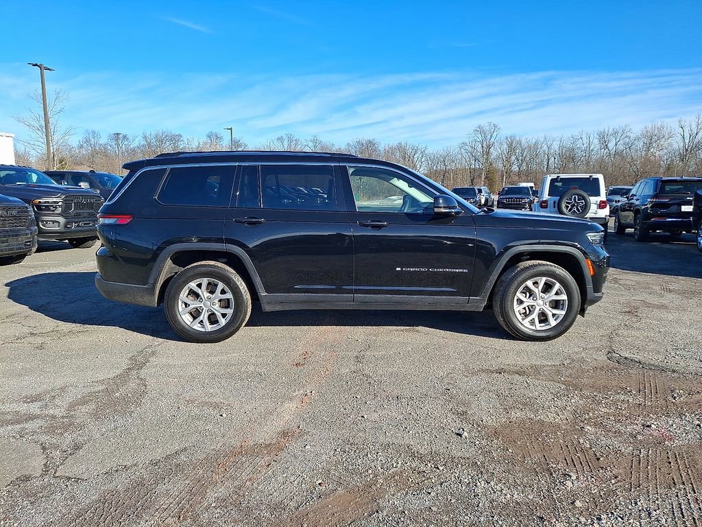 Used 2023 Jeep Grand Cherokee L Limited w/ Trailer Tow Group (B) image 10