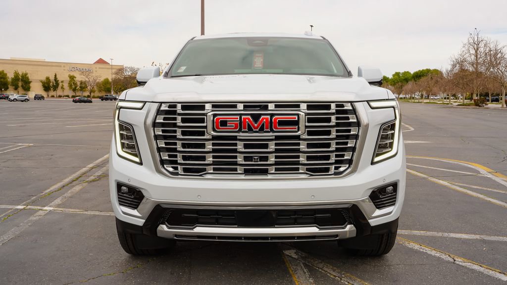 New 2026 GMC Yukon XL Denali w/ Sun & Power Step Package AWD/4WD image 4
