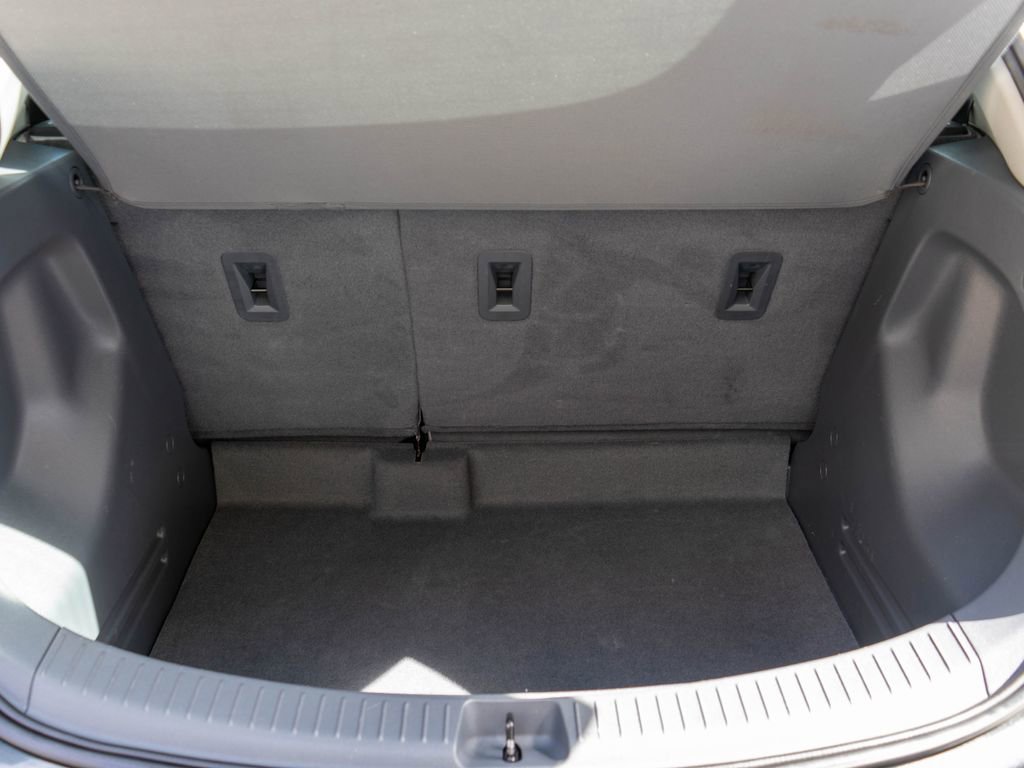 Used 2021 Chevrolet Bolt LT FWD image 31