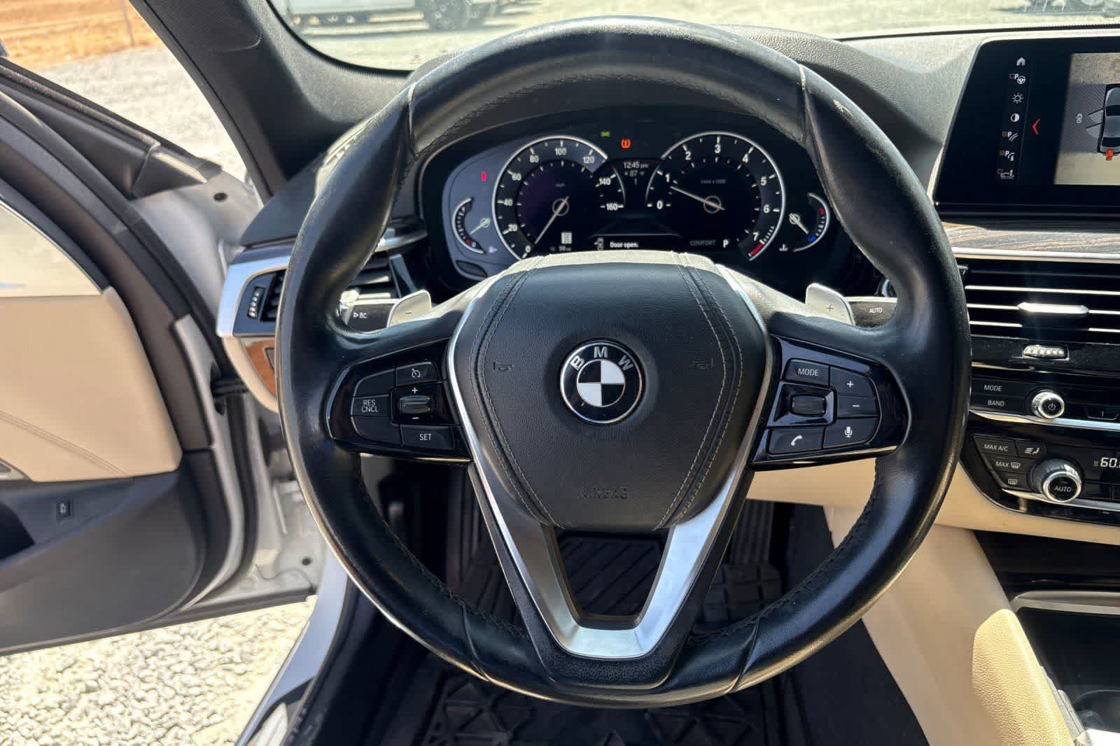 Used 2017 BMW 540i RWD image 22