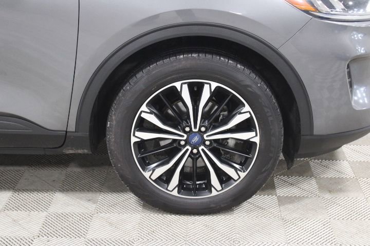 Used 2022 Ford Escape SE w/ SE Sport Appearance Package image 42