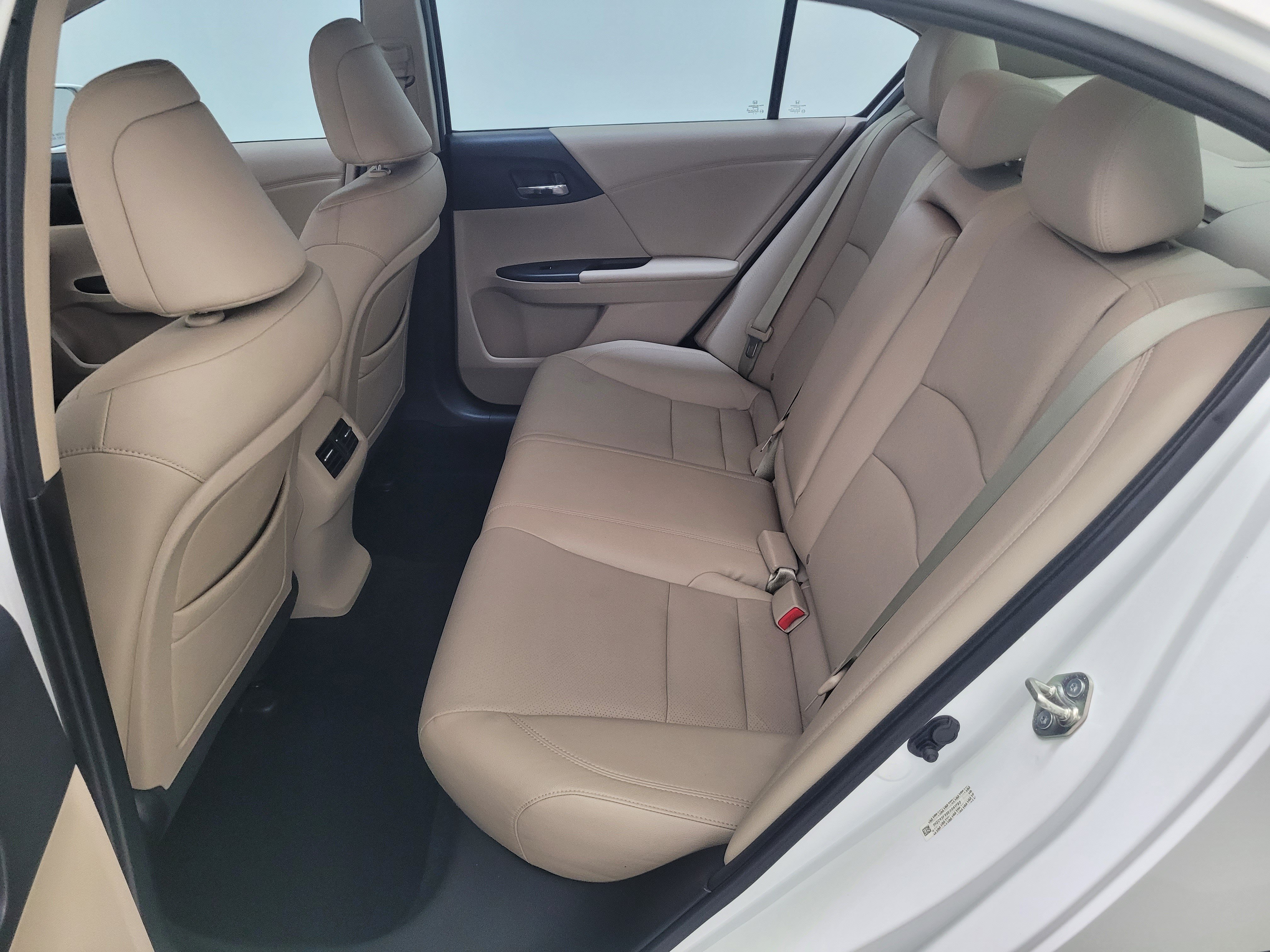 Used 2014 Honda Accord Touring image 8