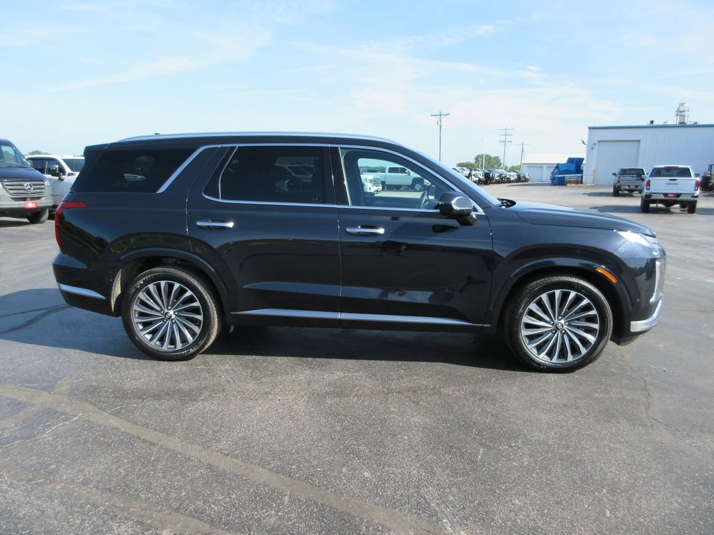 Used 2025 Hyundai Palisade Calligraphy AWD/4WD image 4