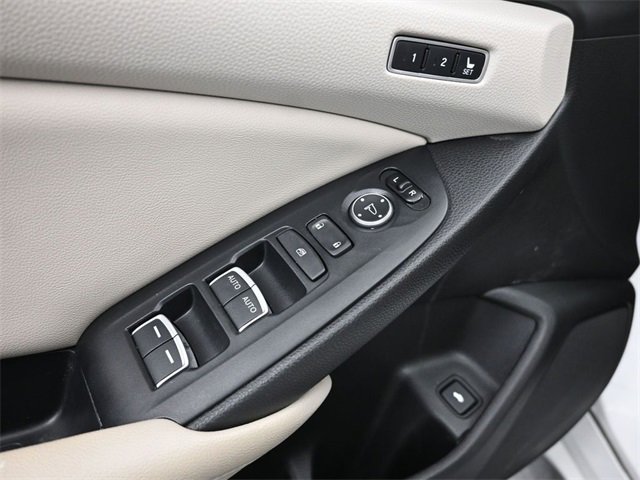 Used 2019 Honda Accord Touring image 21