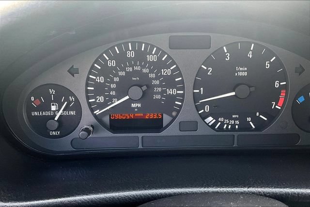 Used 1995 BMW 325i Convertible RWD image 12
