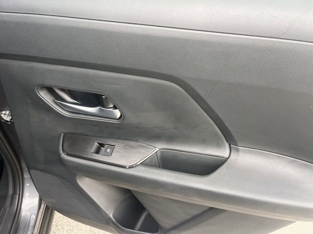 New 2026 Nissan Kicks SR image 23