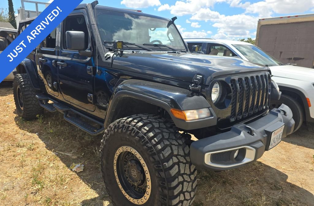Used 2023 Jeep Gladiator Sport AWD/4WD image 2