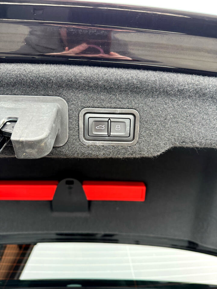 Used 2017 Audi A8 L 4.0T image 23