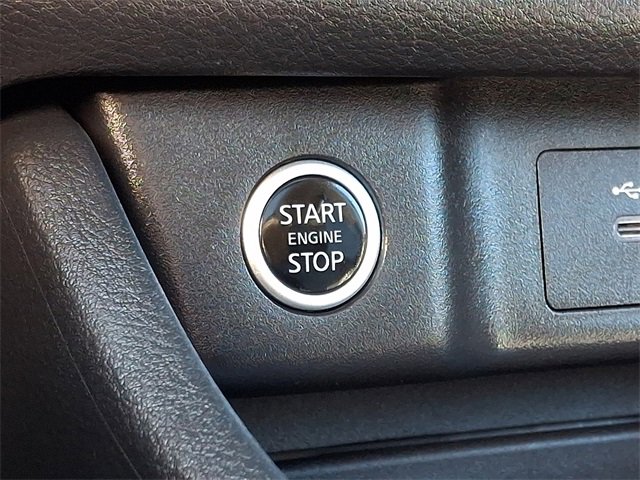 Used 2023 Nissan Rogue SV w/ SV Premium B Package image 16