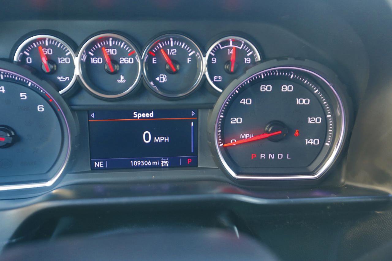 Used 2020 Chevrolet Silverado 1500 RST AWD/4WD image 7