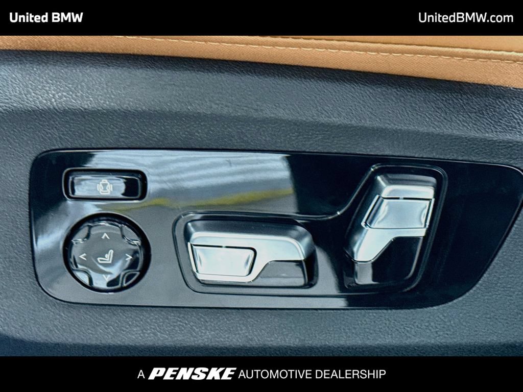New 2027 BMW X7 xDrive40i w/ M Sport Package AWD/4WD image 4