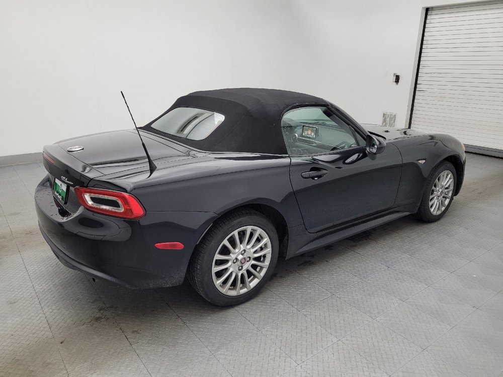 Used 2017 FIAT 124 Spider Classica image 10