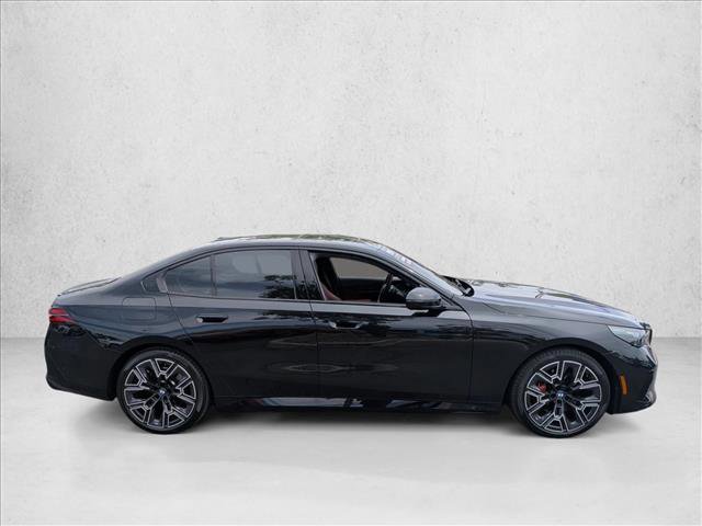 Used 2026 BMW 530i w/ M Sport Package RWD image 4