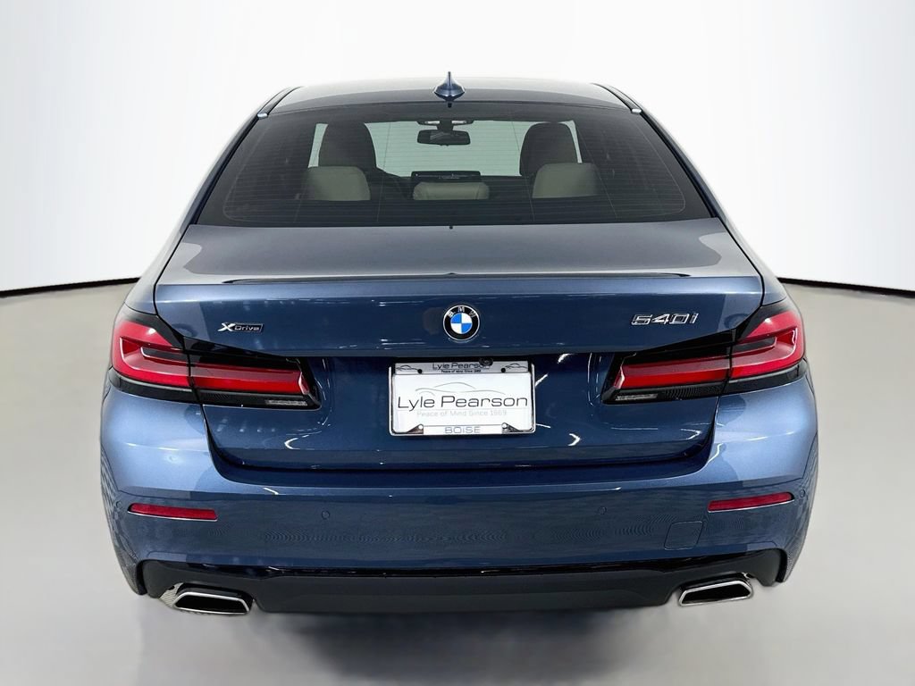 Used 2023 BMW 540i xDrive w/ Premium Package AWD/4WD image 10