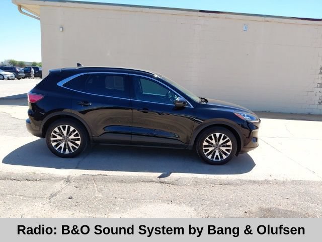 Used 2020 Ford Escape Titanium AWD/4WD image 3