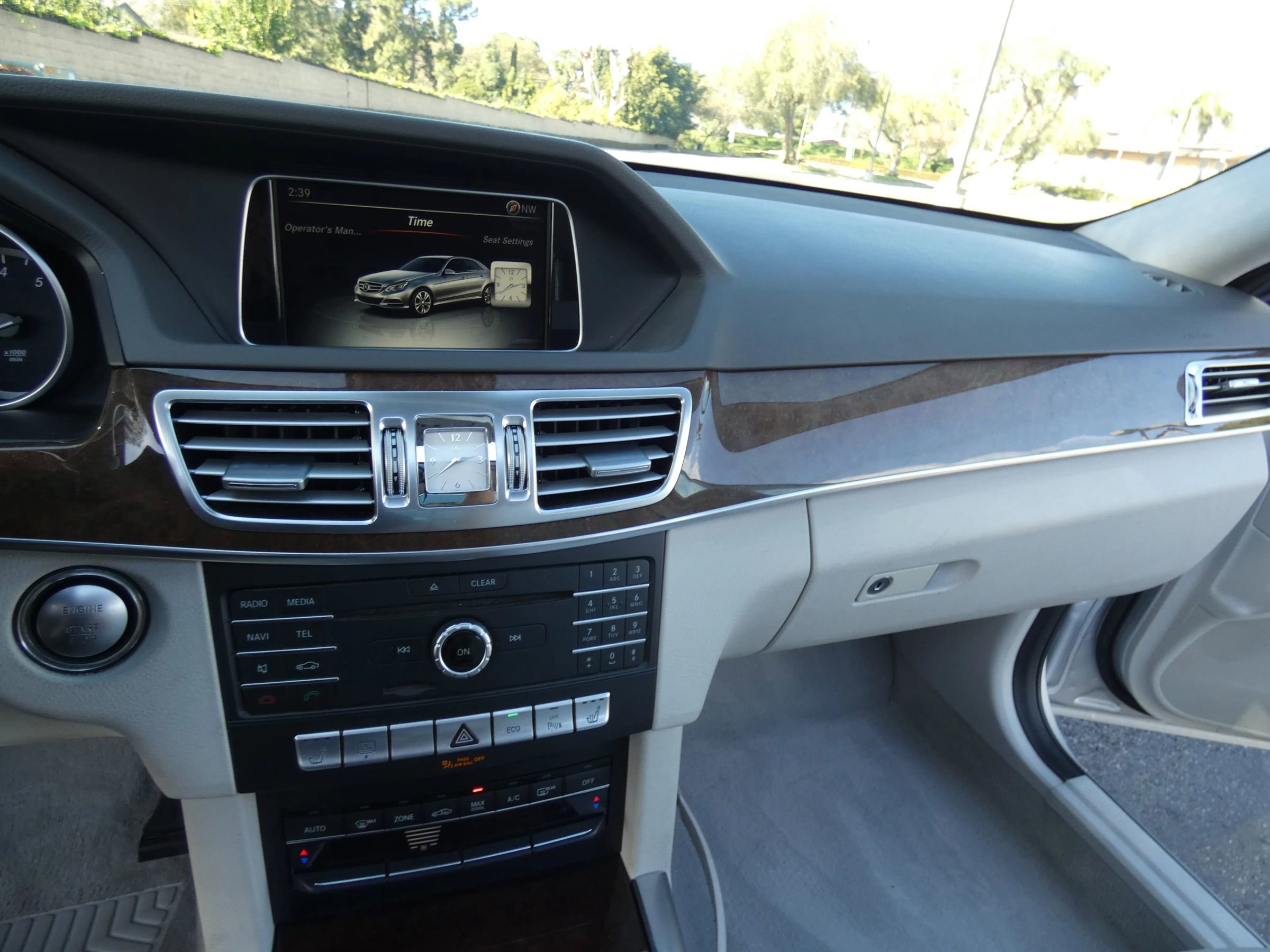 Used 2016 Mercedes-Benz E 350 Sedan w/ Premium Package image 50