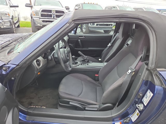 Used 2011 MAZDA MX-5 Miata Sport RWD image 10