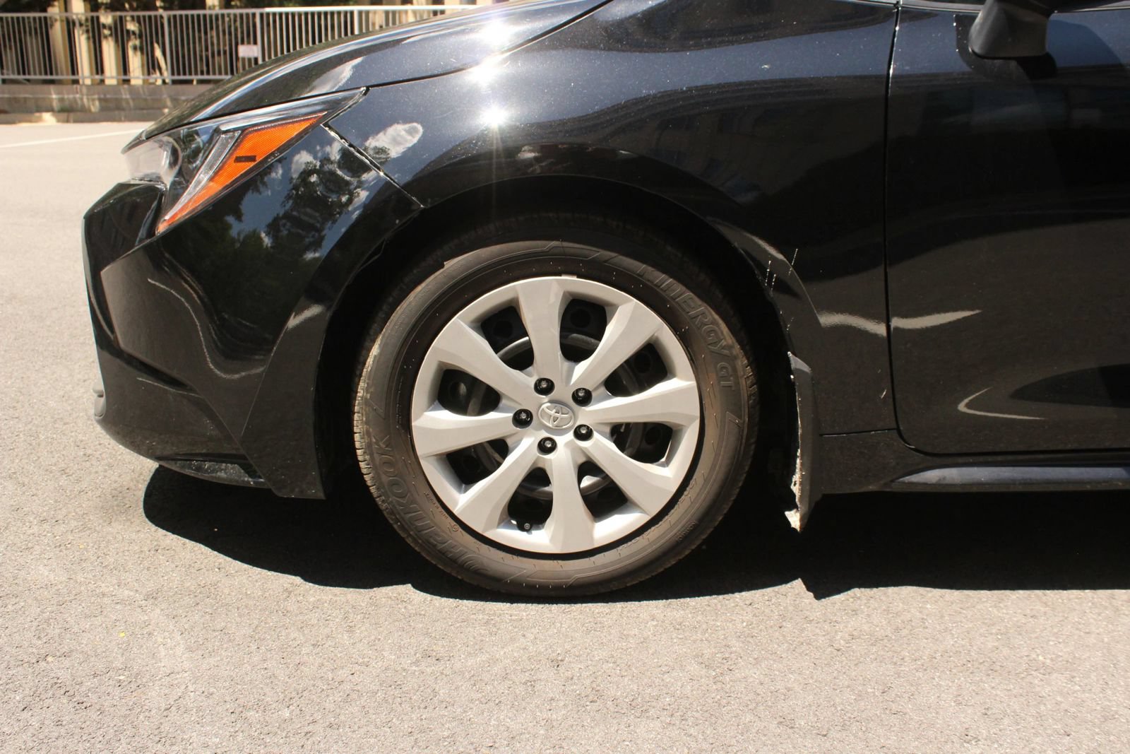 Used 2024 Toyota Corolla LE FWD image 11