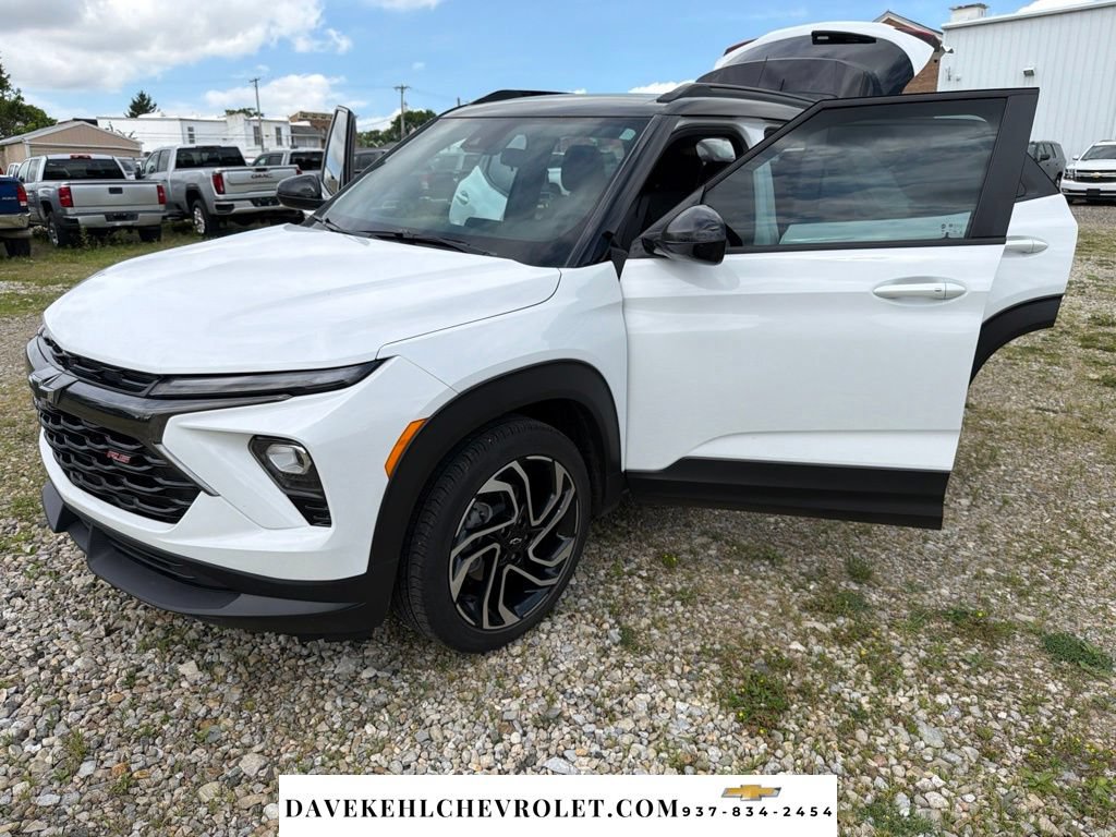 Used 2024 Chevrolet TrailBlazer RS w/ Driver Confidence Package FWD image 22