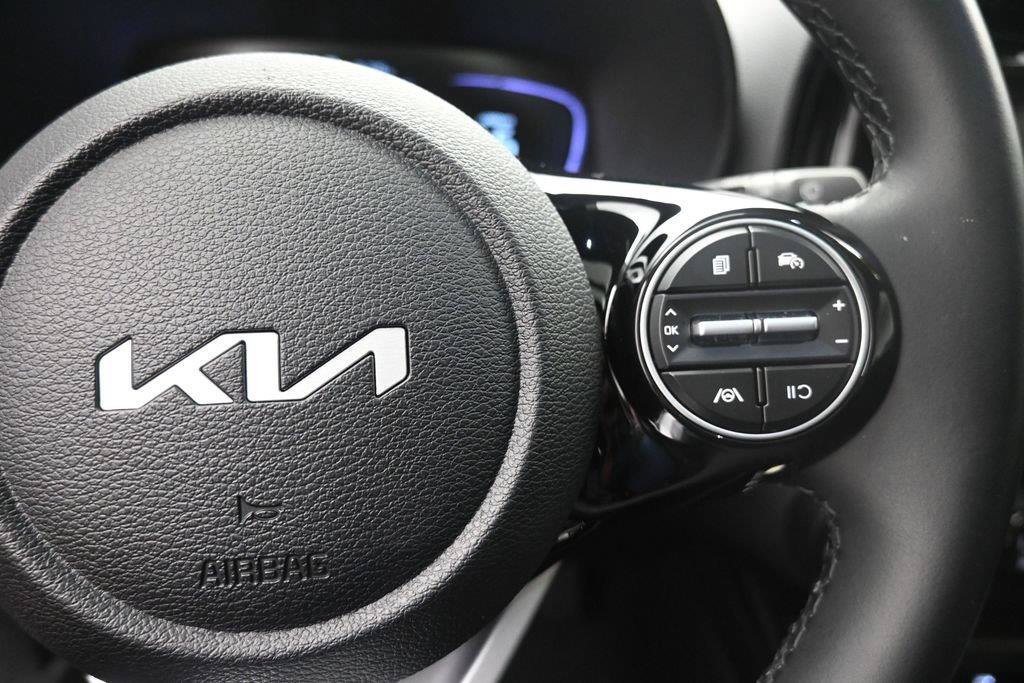 Used 2025 Kia Soul EX FWD image 14
