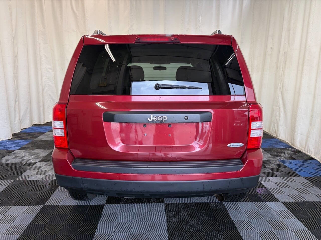 Used 2014 Jeep Patriot Sport FWD image 7