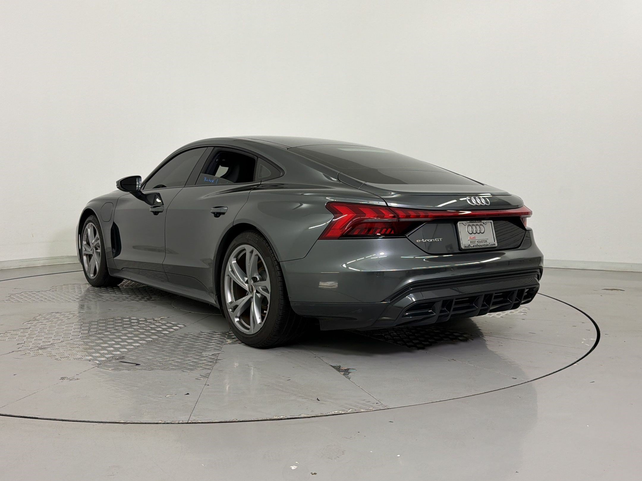Used 2023 Audi e-tron GT Premium Plus AWD/4WD image 3