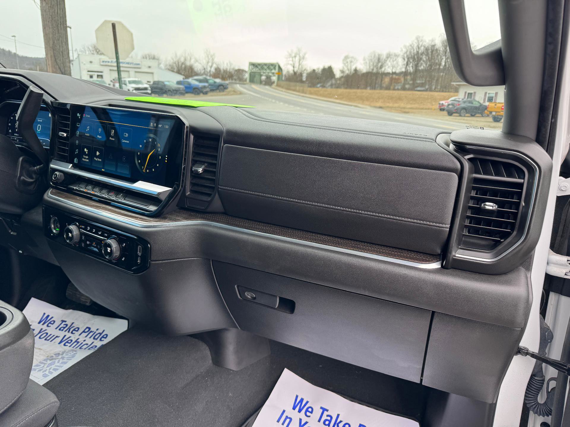 Used 2022 Chevrolet Silverado 1500 LT image 44