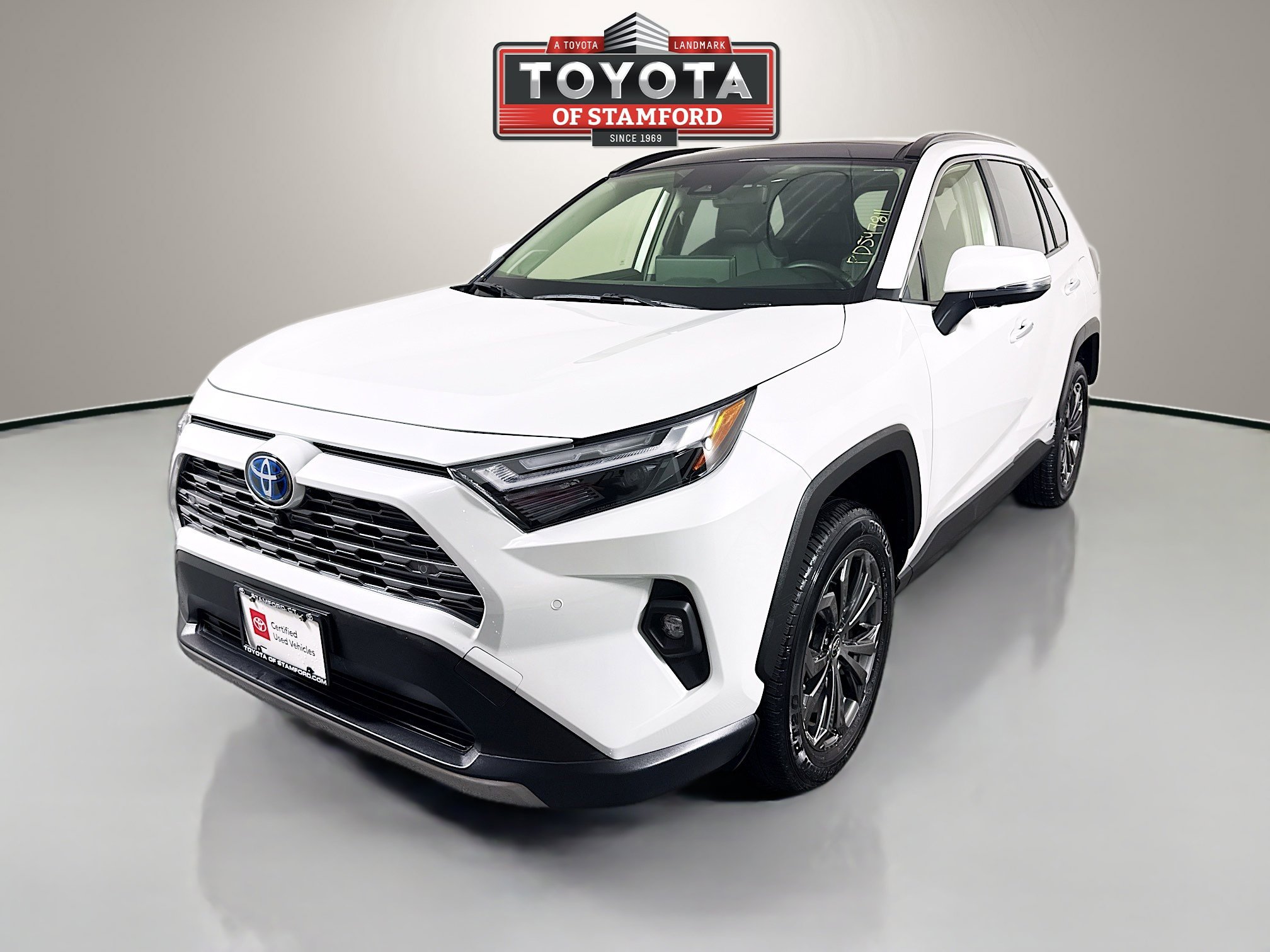 Used 2023 Toyota RAV4 Limited AWD/4WD image 3