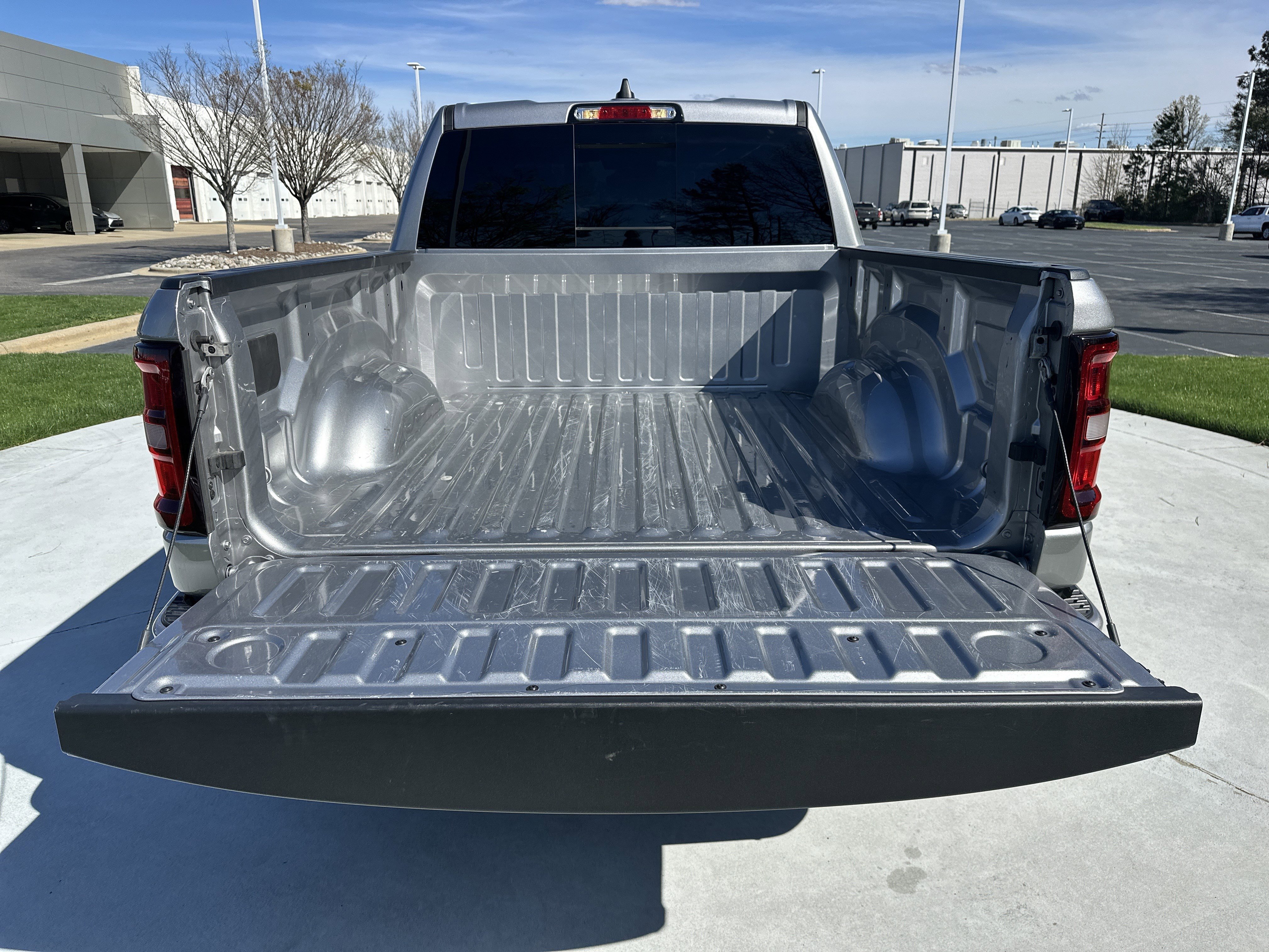 Used 2025 RAM 1500 Tradesman image 31