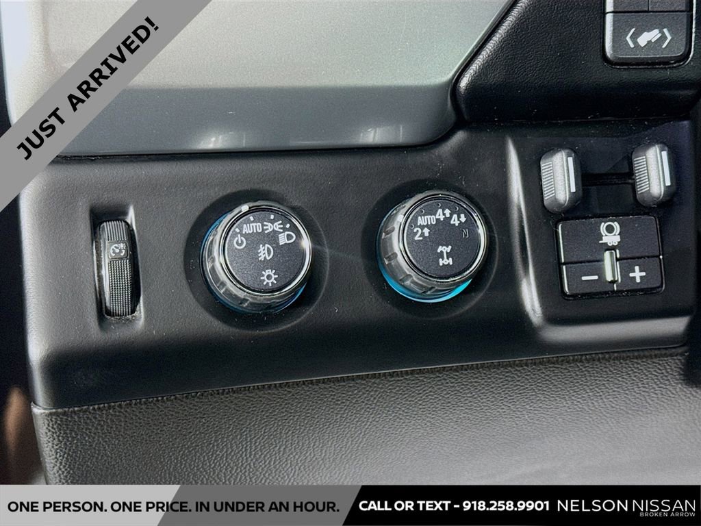 Used 2018 Chevrolet Tahoe Premier AWD/4WD image 10