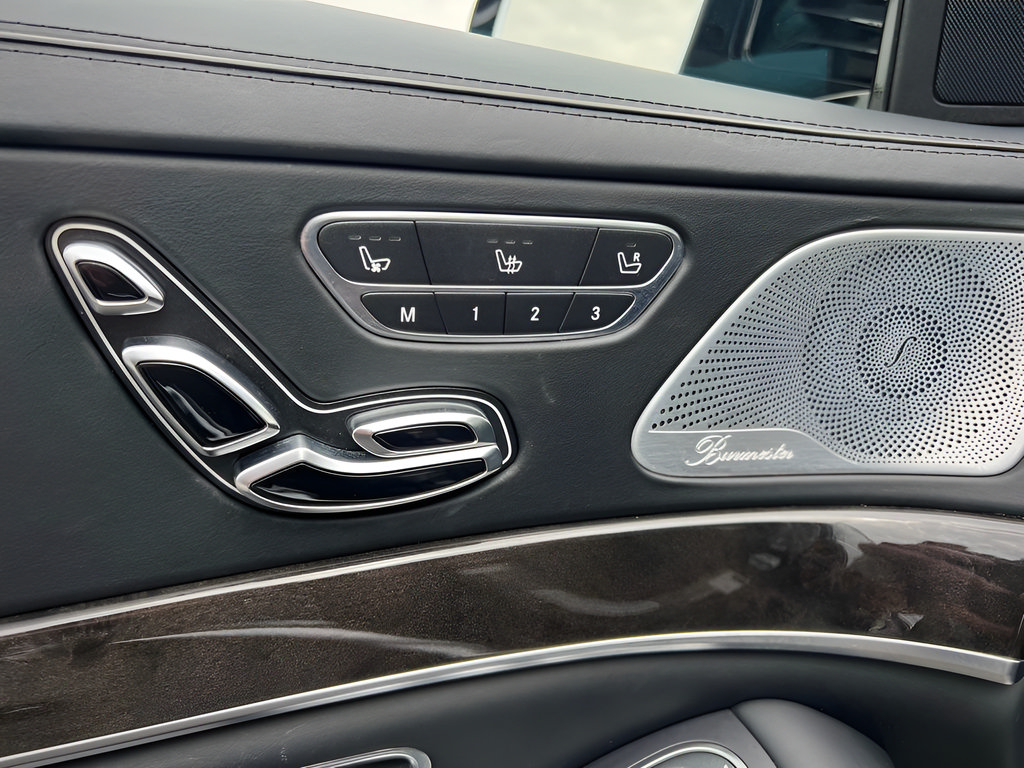 Used 2015 Mercedes-Benz S 63 AMG 4MATIC Sedan image 44