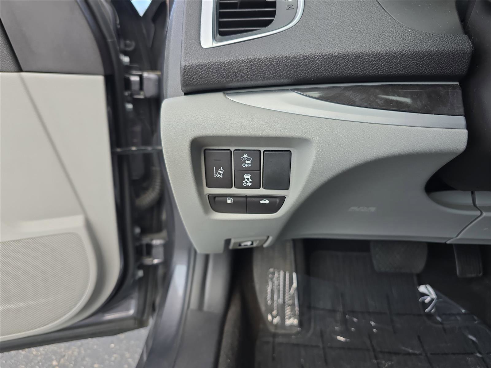 Used 2020 Acura TLX w/ Technology Package image 34