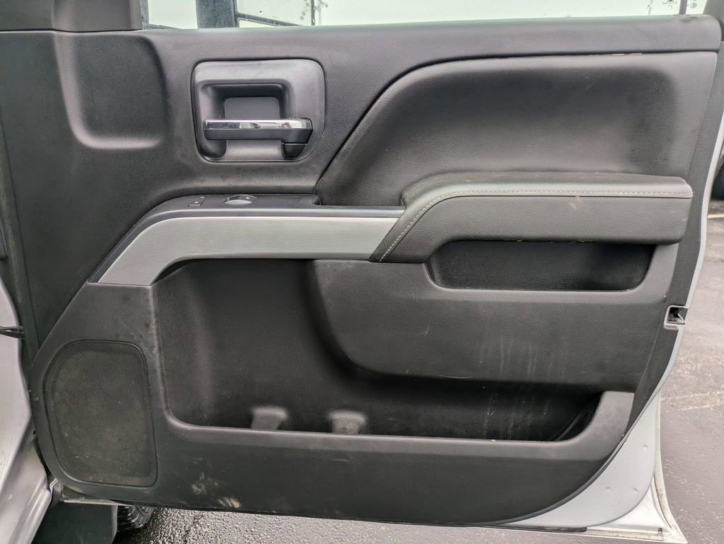 Used 2015 Chevrolet Silverado 2500 LT w/ LT Convenience Package image 46