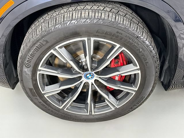 Used 2024 BMW X5 xDrive50e w/ M Sport Package AWD/4WD image 32