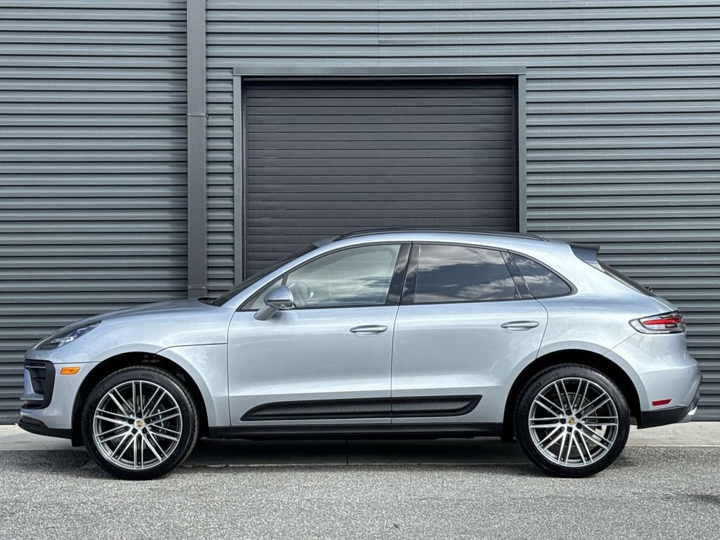 Certified 2026 Porsche Macan image 2