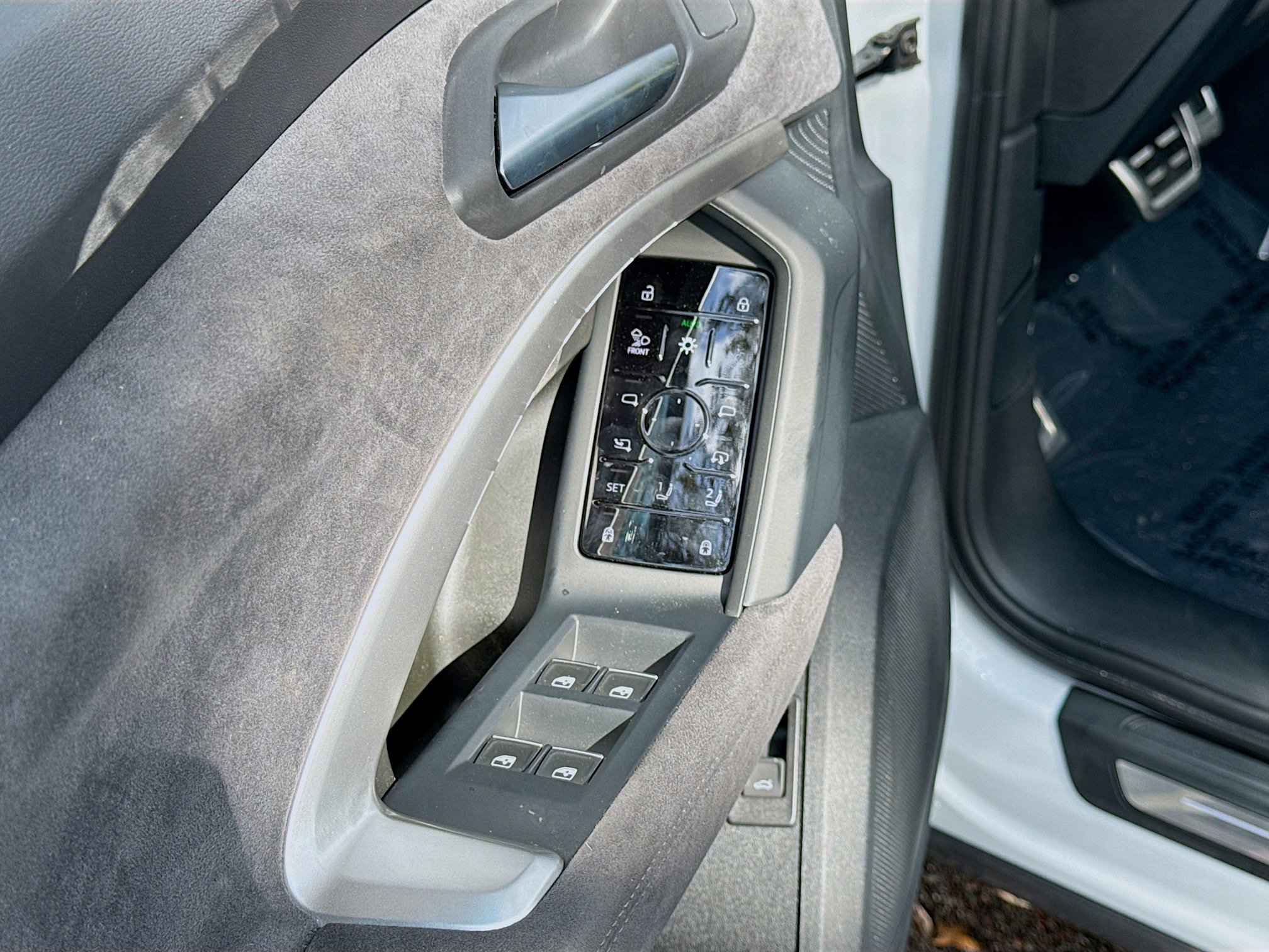 New 2025 Audi SQ5 Premium Plus image 21