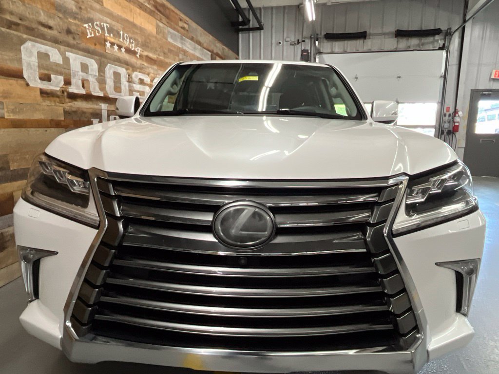Used 2019 Lexus LX 570 4WD w/ Luxury Package image 6