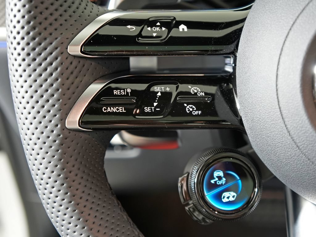 Certified 2026 Mercedes-Benz GLC 43 AMG 4MATIC image 17