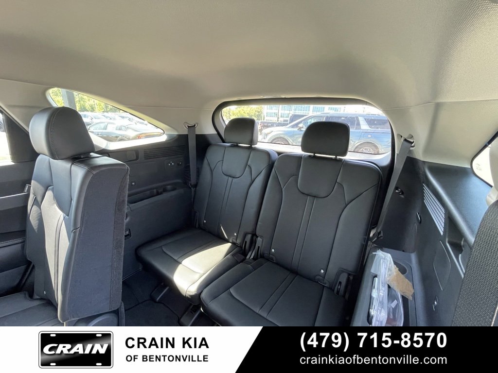 New 2025 Kia Sorento S image 28