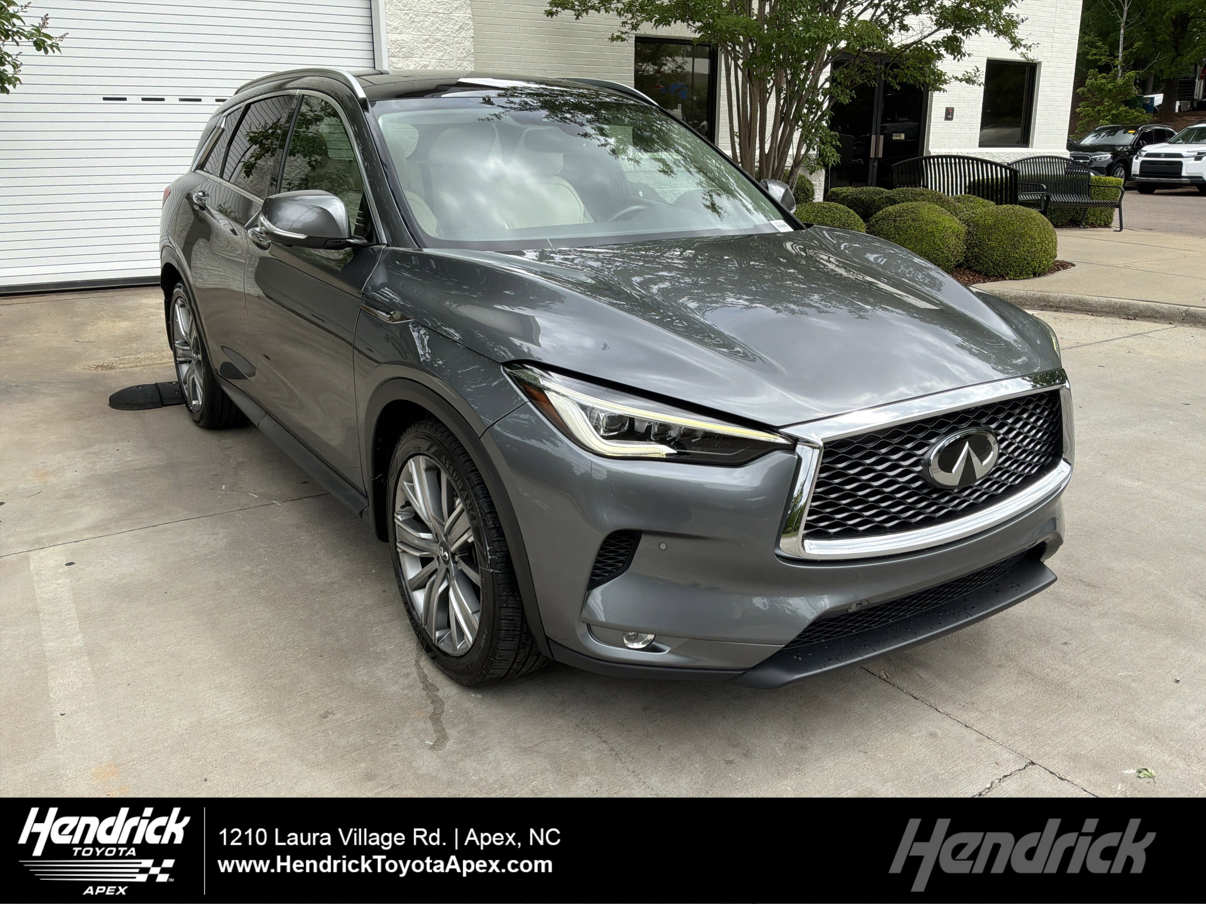 Used 2021 INFINITI QX50 Sensory AWD/4WD image 1
