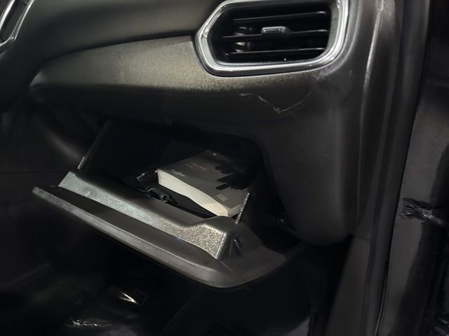 Used 2022 Chevrolet Equinox LT image 37