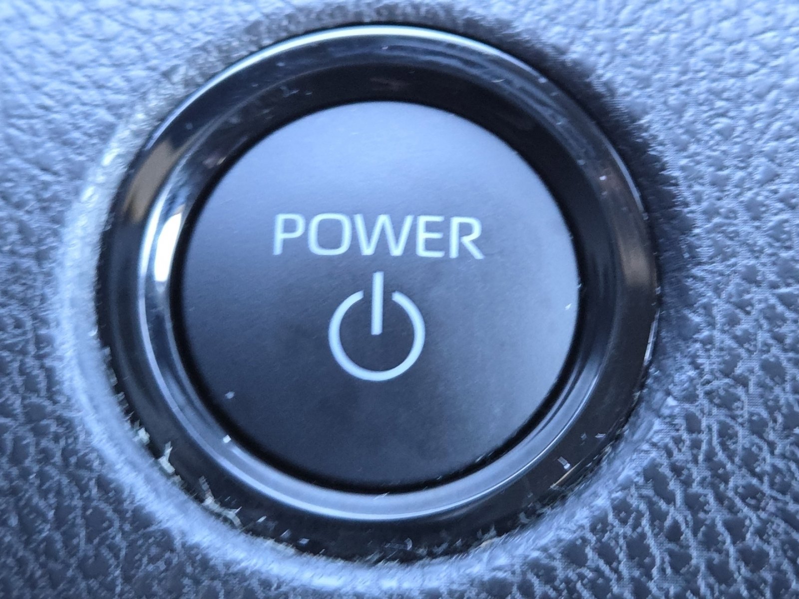 Used 2025 Toyota Camry SE image 30