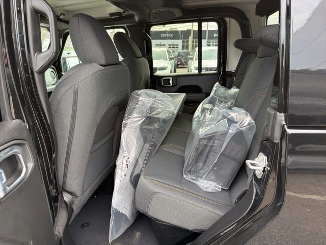 New 2026 Jeep Gladiator Sport image 9