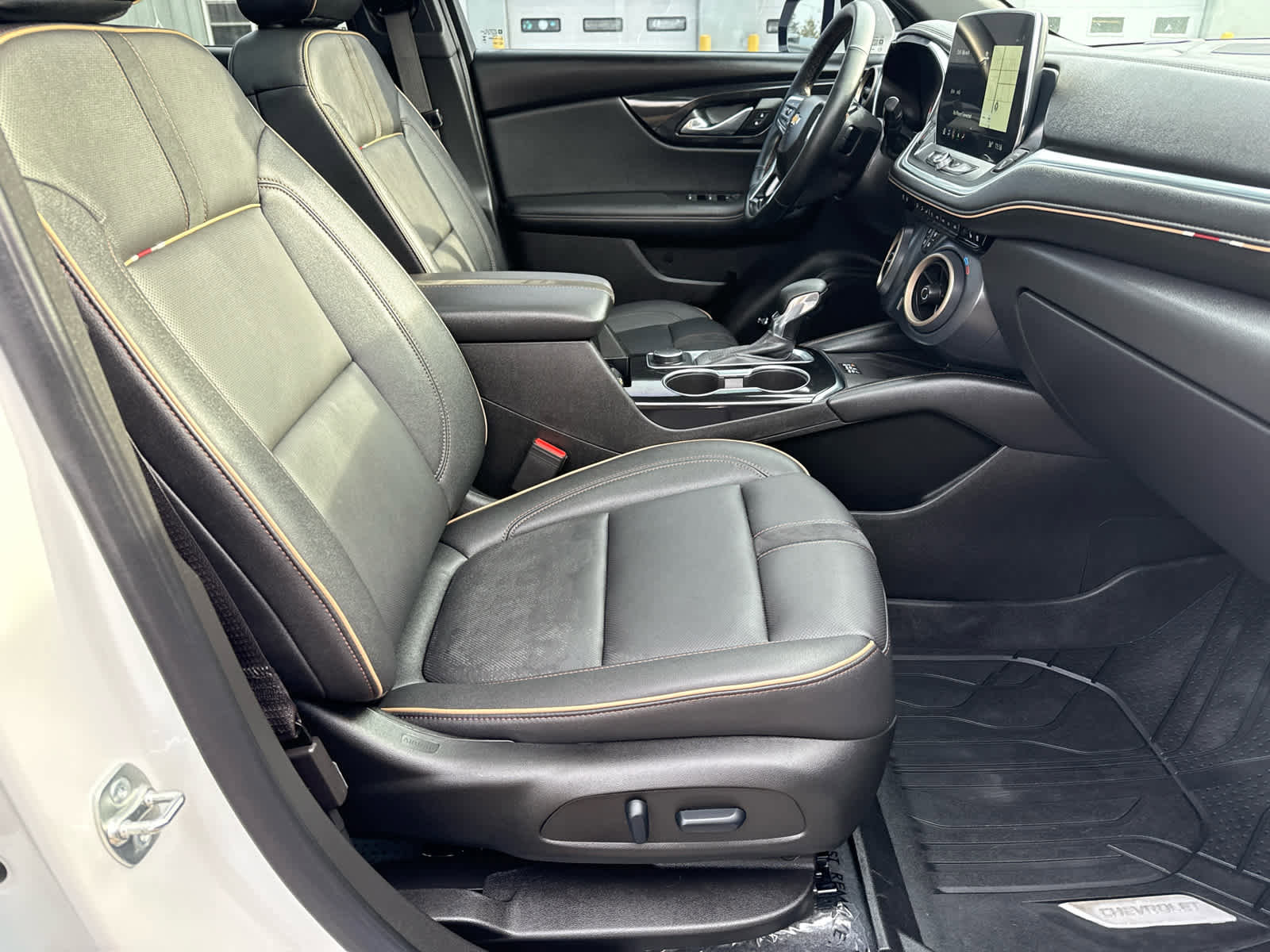 Used 2024 Chevrolet Blazer Premier w/ Driver Confidence II Package image 12