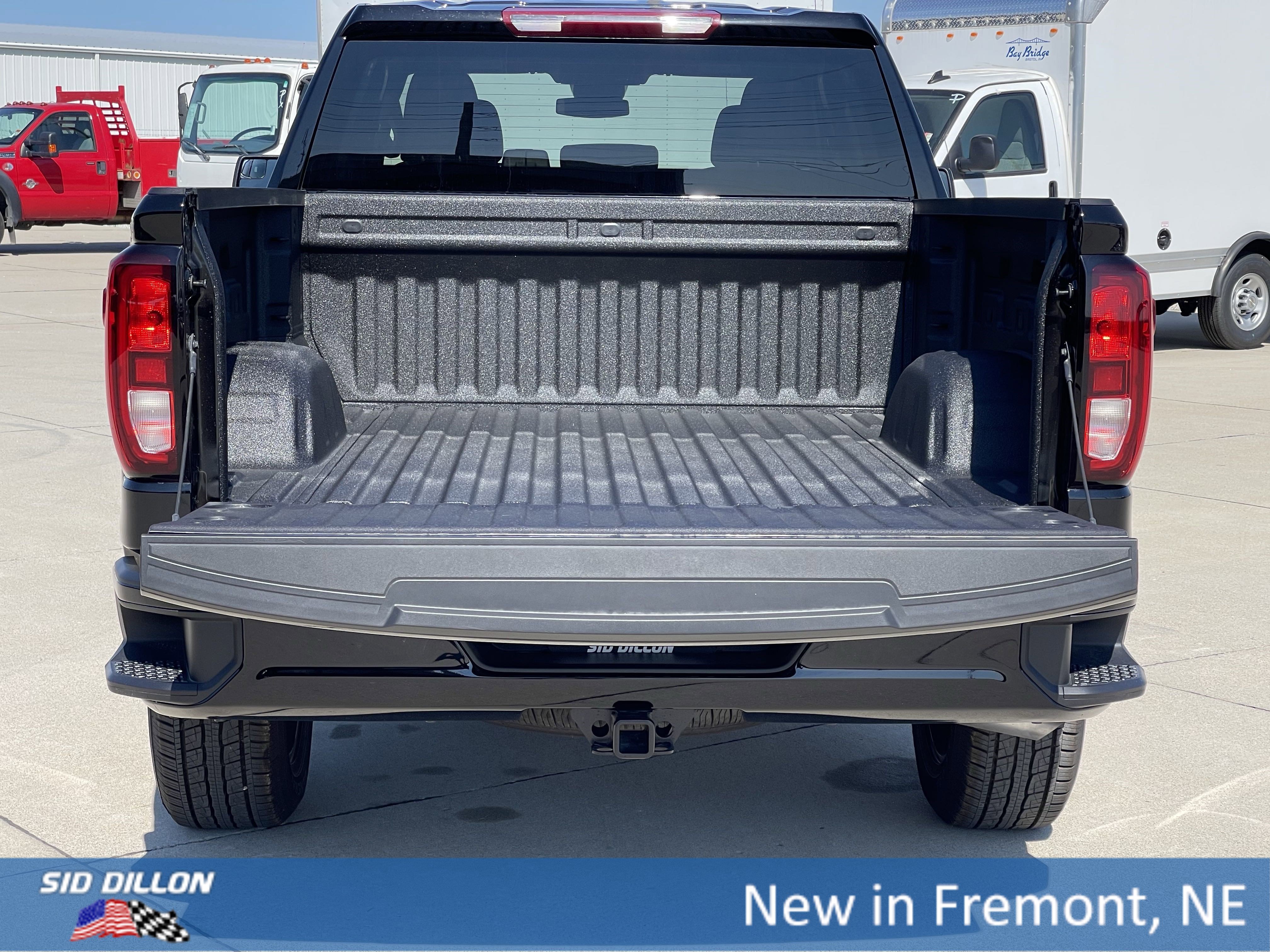 New 2026 GMC Sierra 1500 Pro w/ Graphite Edition image 12