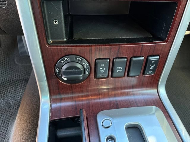 Used 2008 Nissan Pathfinder LE AWD/4WD image 12