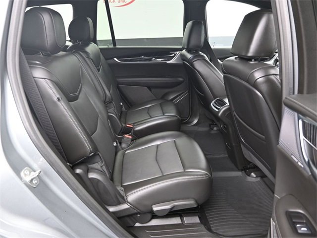 Used 2025 Cadillac XT6 Premium Luxury image 11