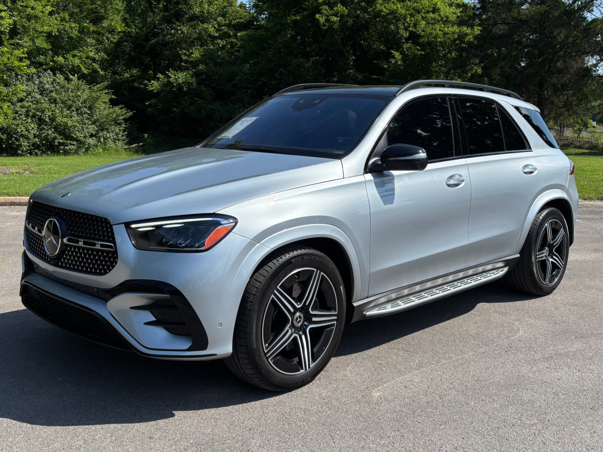 Used 2025 Mercedes-Benz GLE 450 4MATIC image 2