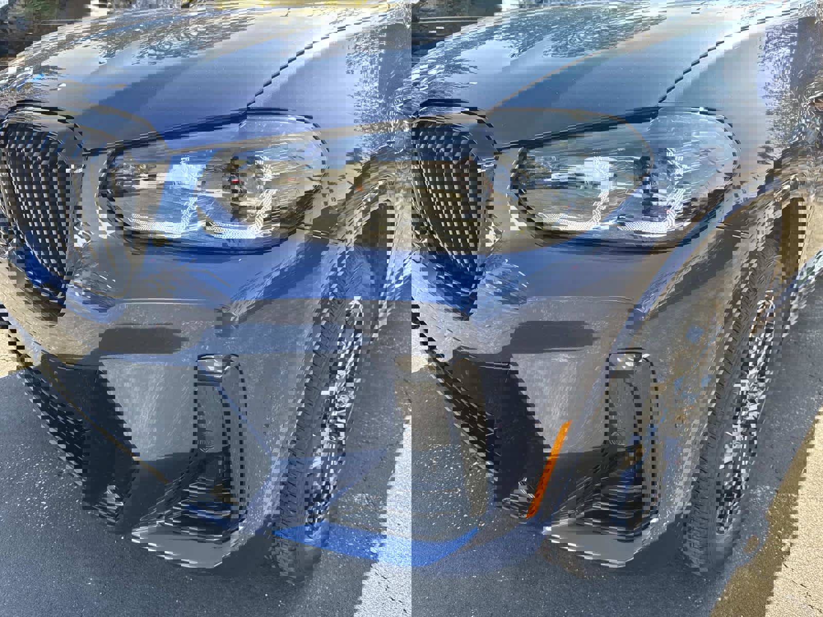 Certified 2023 BMW X3 xDrive30i w/ M Sport Package image 9